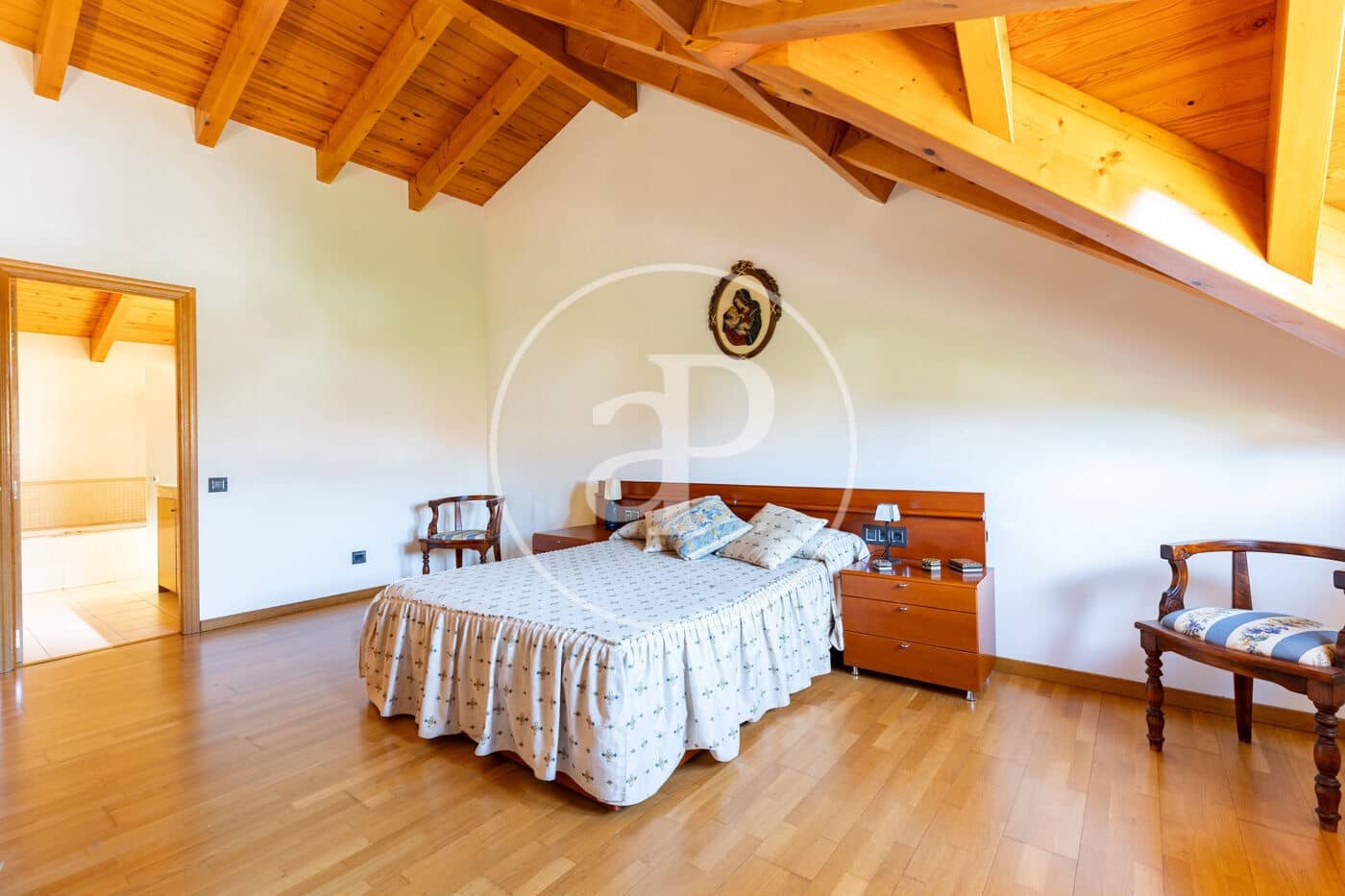 5 bedroom Villa for sale in Mira-Sol with pool - € 1,245,000 (Ref: 9965270)