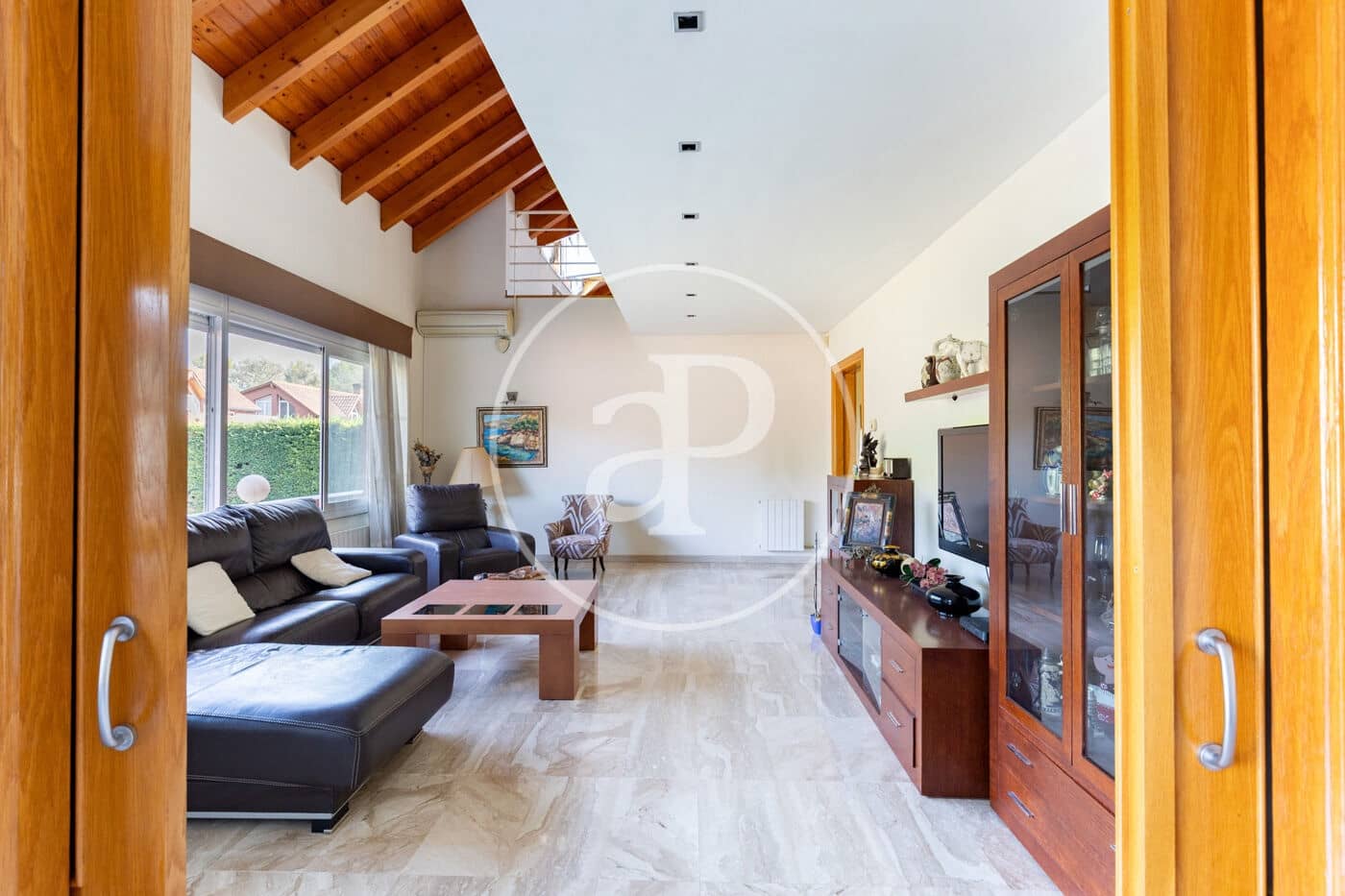 5 bedroom Villa for sale in Mira-Sol with pool - € 1,245,000 (Ref: 9965270)