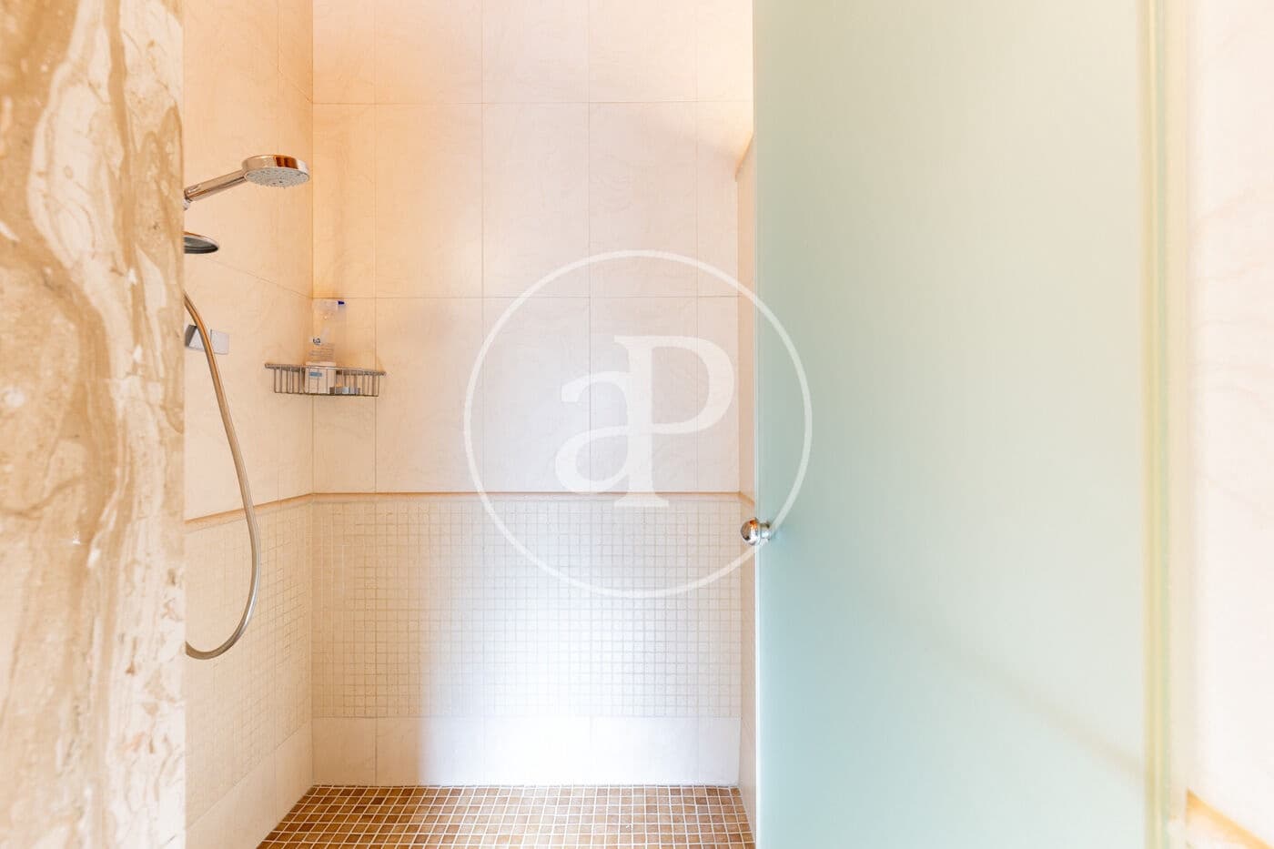 5 bedroom Villa for sale in Mira-Sol with pool - € 1,245,000 (Ref: 9965270)