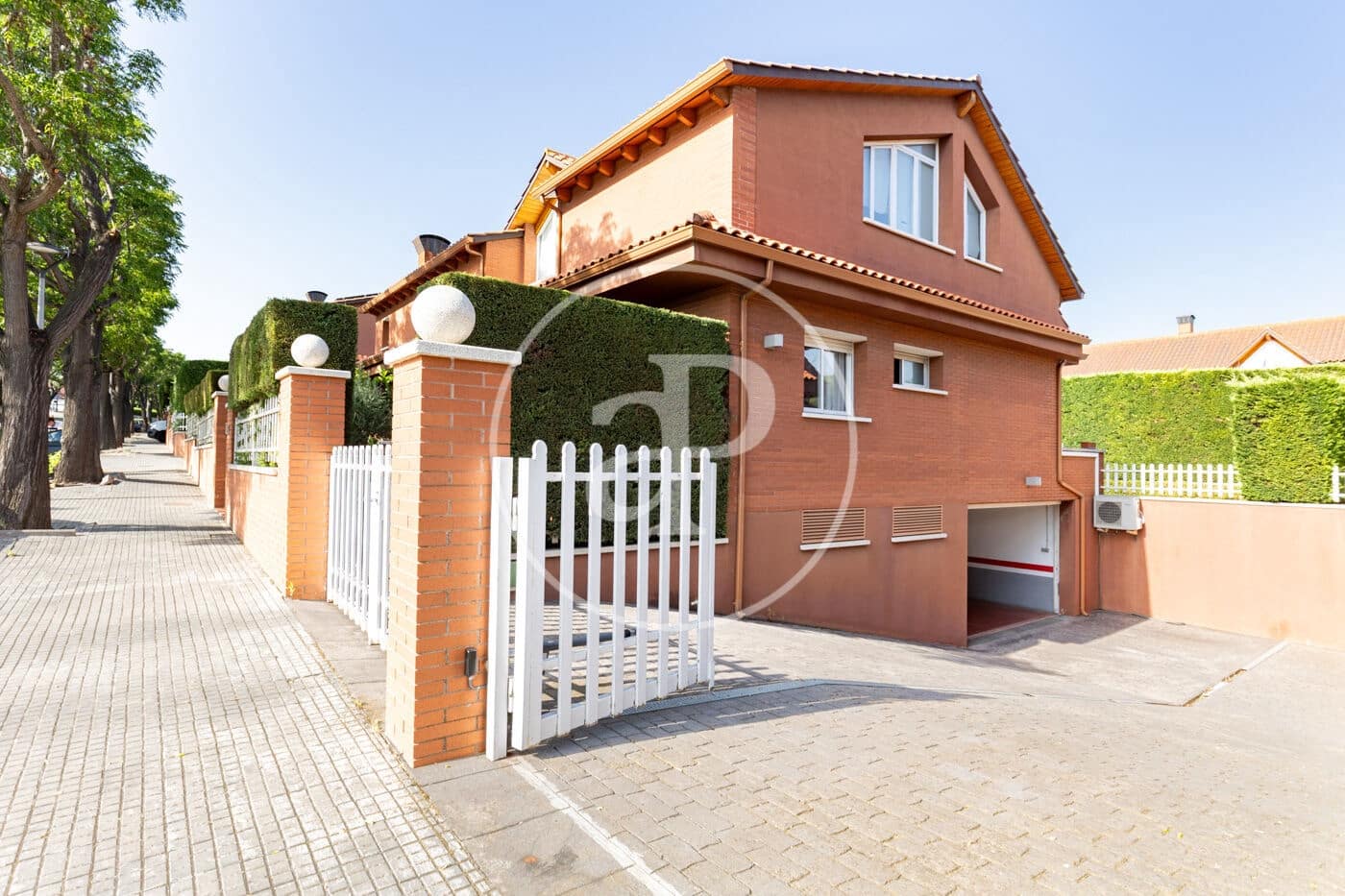 5 bedroom Villa for sale in Mira-Sol with pool - € 1,245,000 (Ref: 9965270)