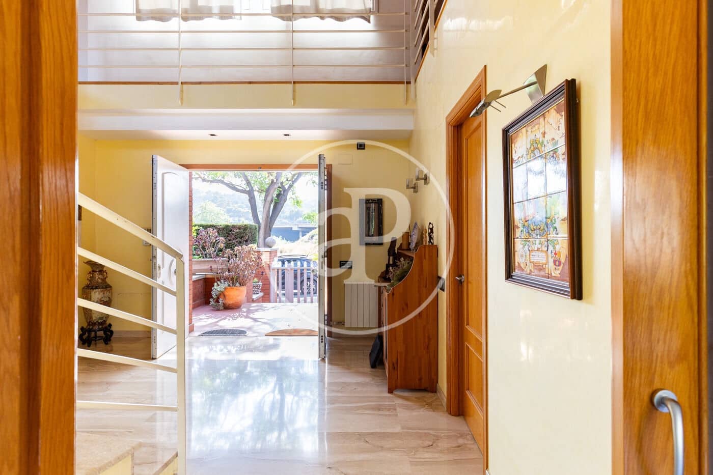 5 bedroom Villa for sale in Mira-Sol with pool - € 1,245,000 (Ref: 9965270)
