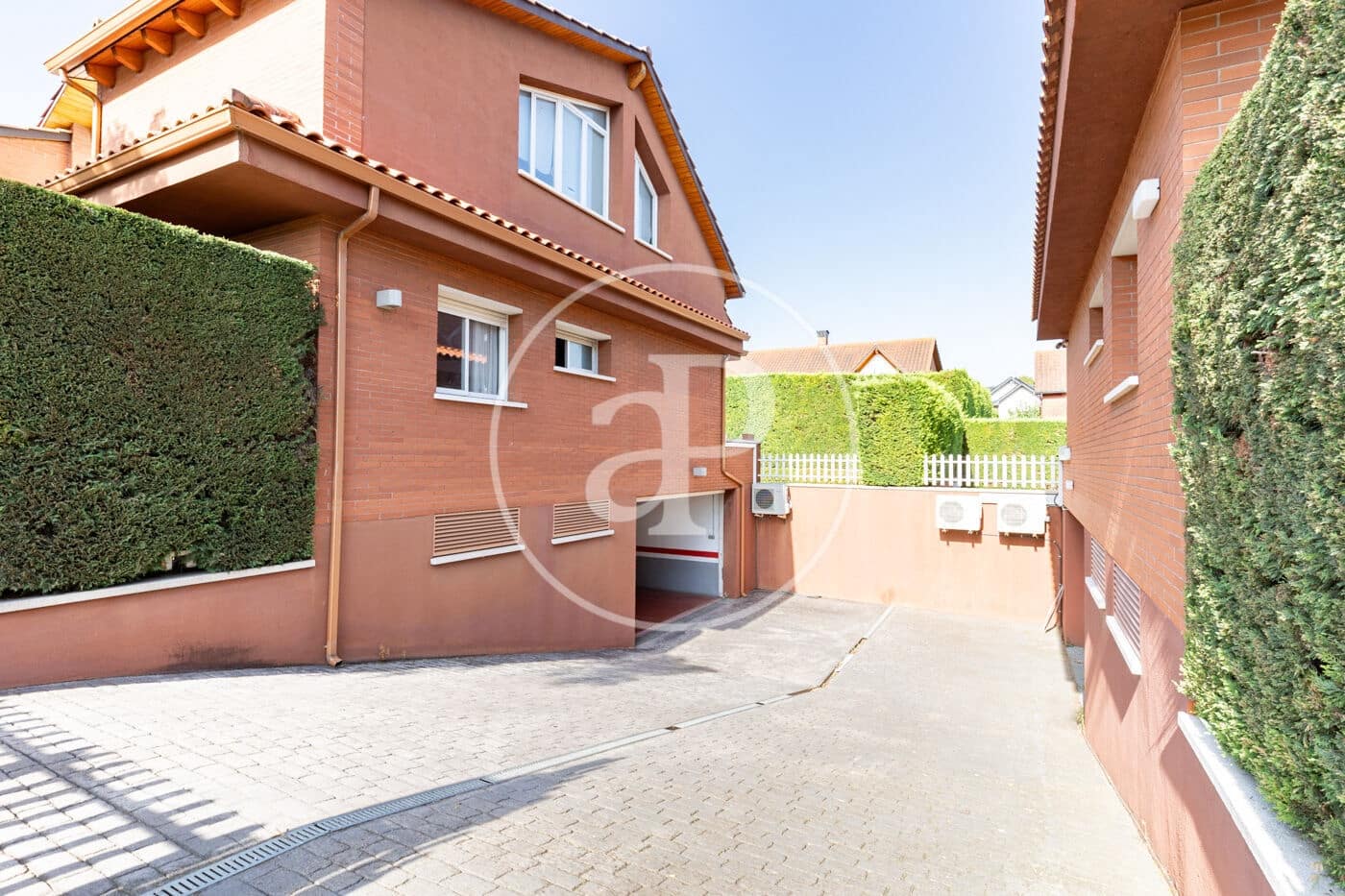 5 bedroom Villa for sale in Mira-Sol with pool - € 1,245,000 (Ref: 9965270)