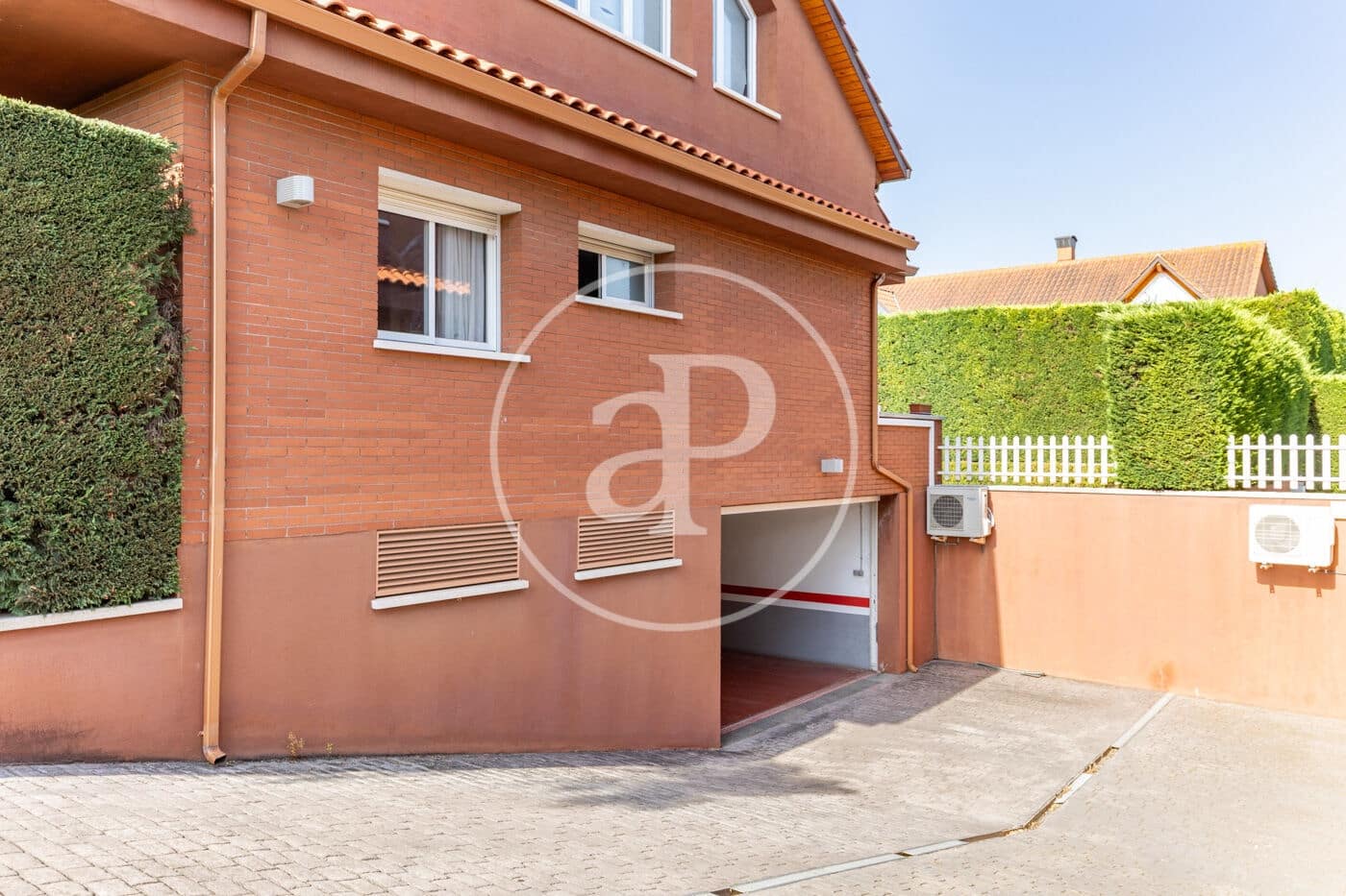 5 bedroom Villa for sale in Mira-Sol with pool - € 1,245,000 (Ref: 9965270)
