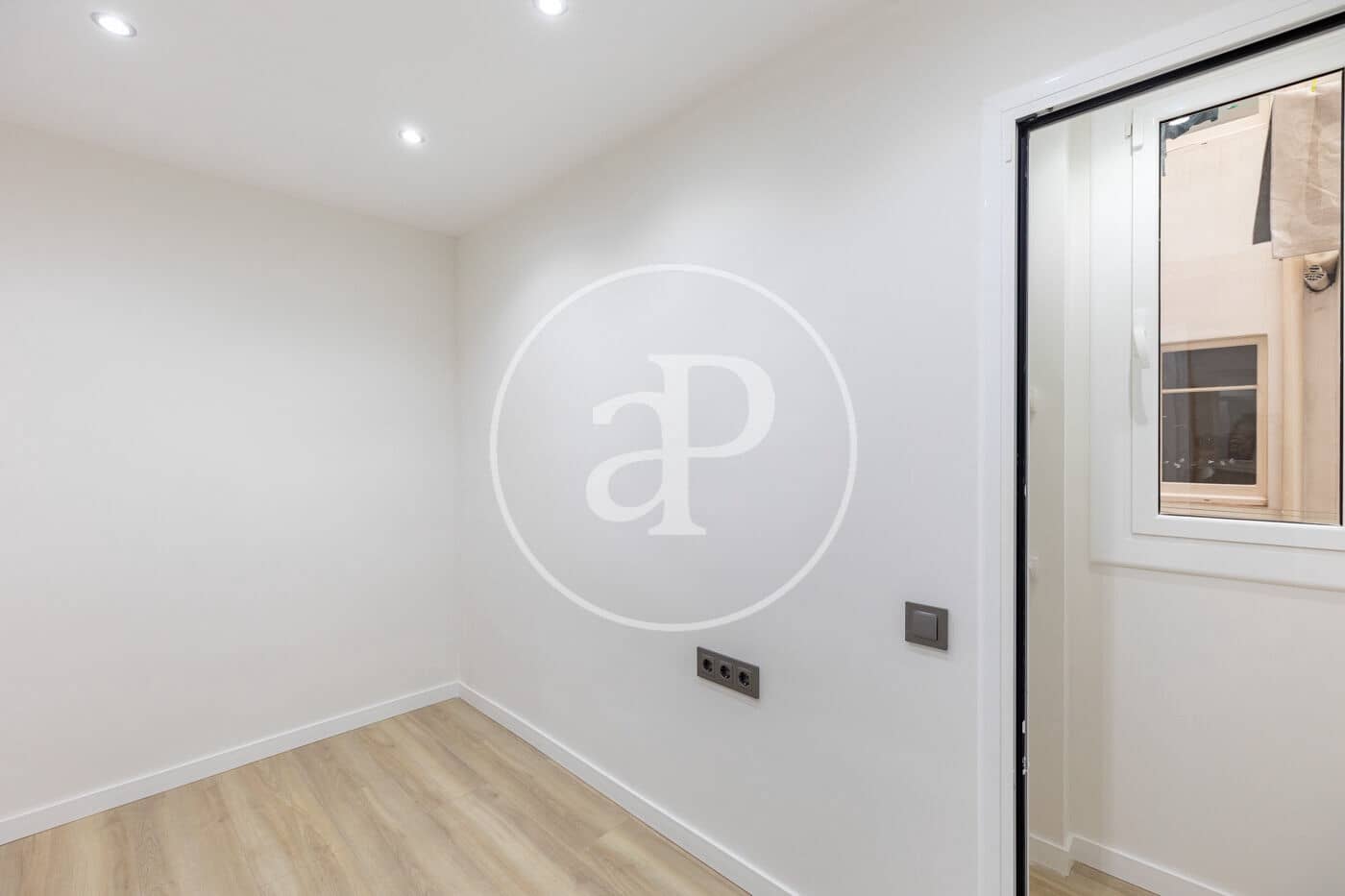 3 soverom Leilighet til salgs i Barcelona by - € 499 000 (Ref: 9966638)