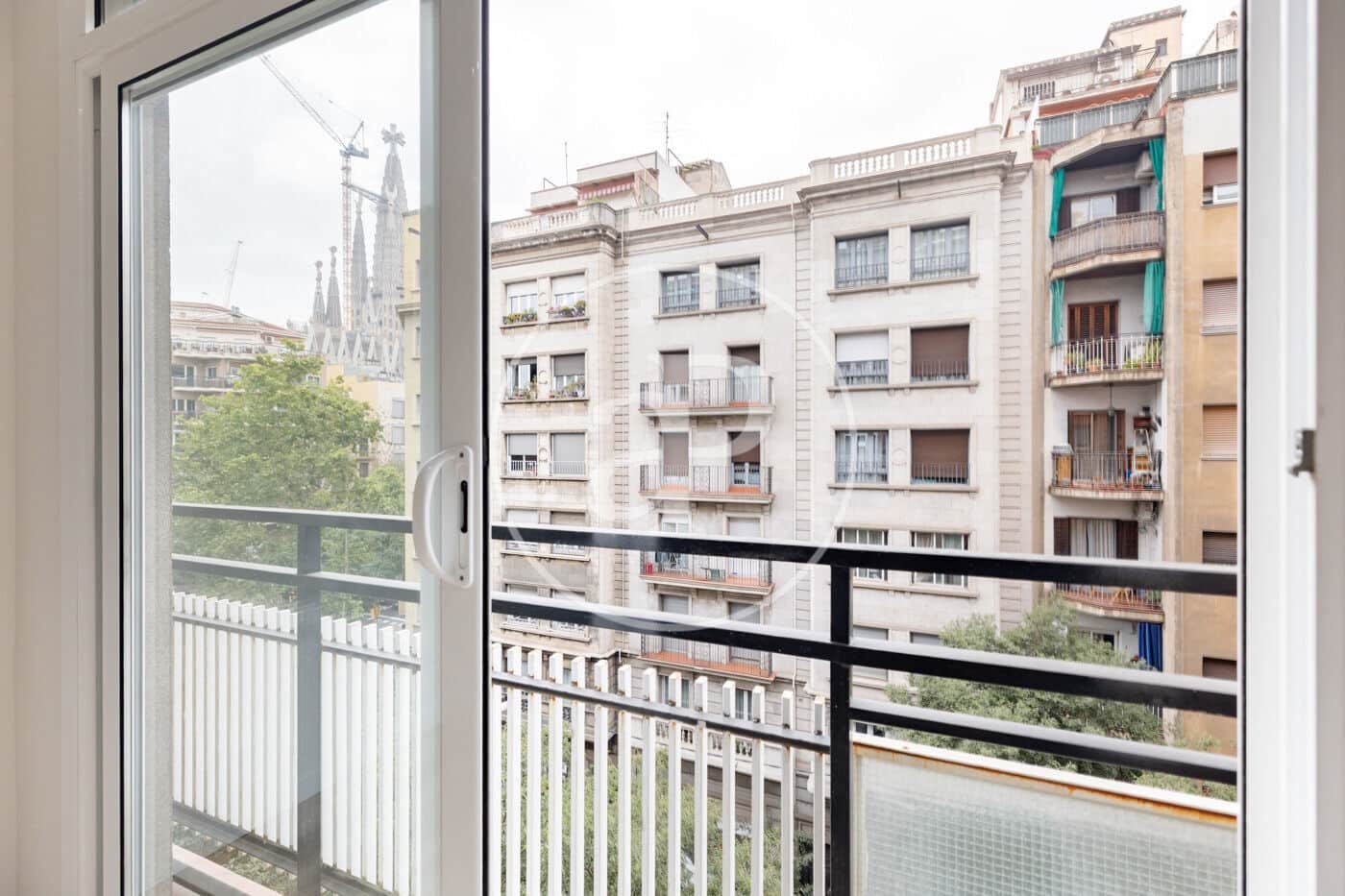 3 soverom Leilighet til salgs i Barcelona by - € 499 000 (Ref: 9966638)