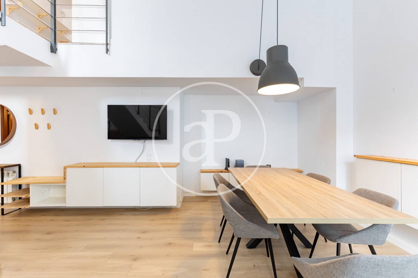 4 bedroom Apartment for sale in Cerdanyola del Valles - € 420,000 (Ref: 9966639)