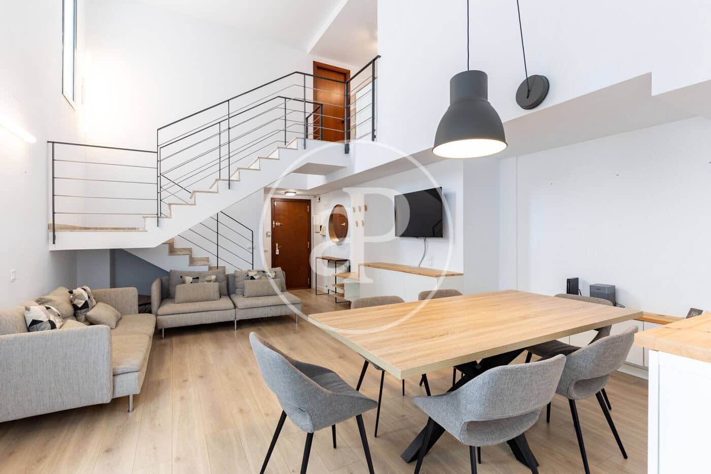 4 bedroom Apartment for sale in Cerdanyola del Valles - € 420,000 (Ref: 9966639)