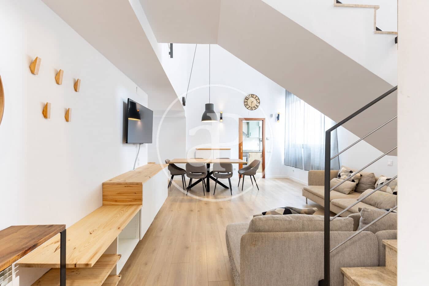 4 bedroom Apartment for sale in Cerdanyola del Valles - € 420,000 (Ref: 9966639)