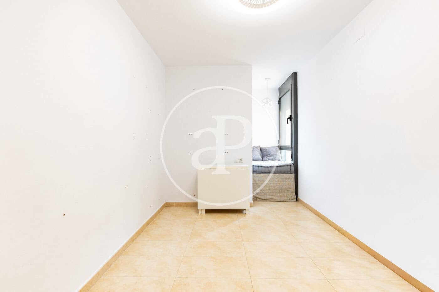 4 bedroom Apartment for sale in Cerdanyola del Valles - € 420,000 (Ref: 9966639)