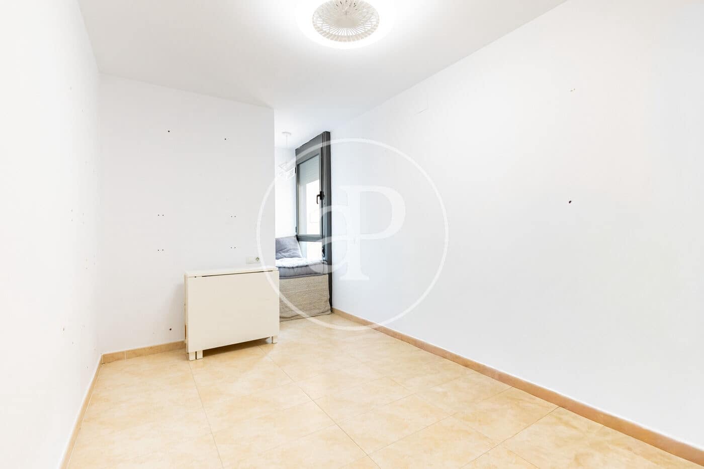 4 bedroom Apartment for sale in Cerdanyola del Valles - € 420,000 (Ref: 9966639)