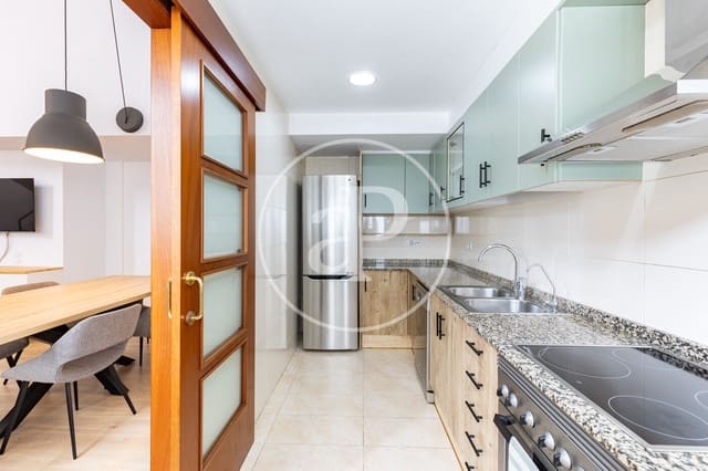 Apartamento de 4 habitaciones en Cerdanyola del Vallès en venta - 420.000 € (Ref: 9966639)