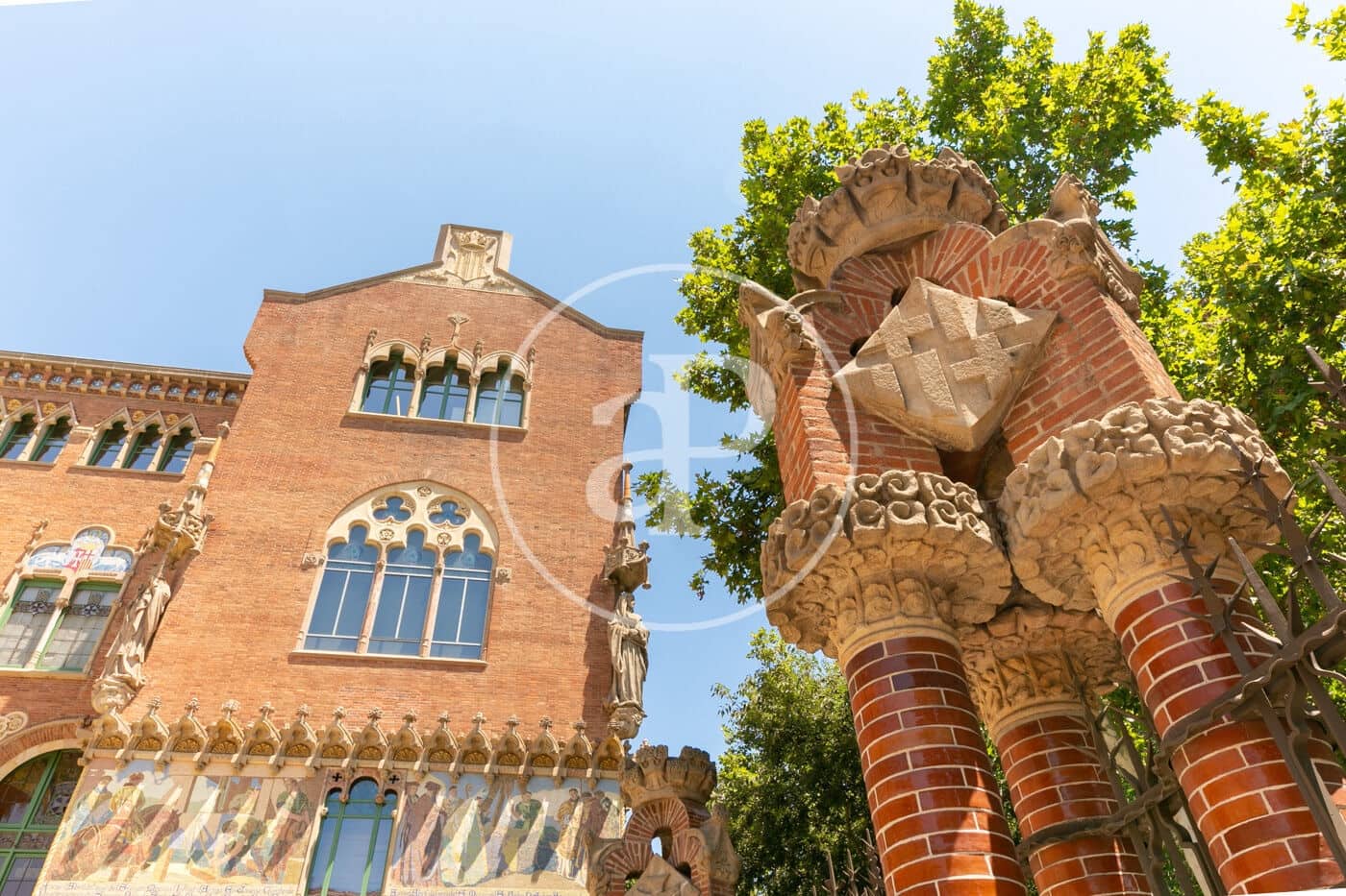 Leilighet til salgs i Barcelona by med svømmebasseng - € 625 000 (Ref: 9966641)