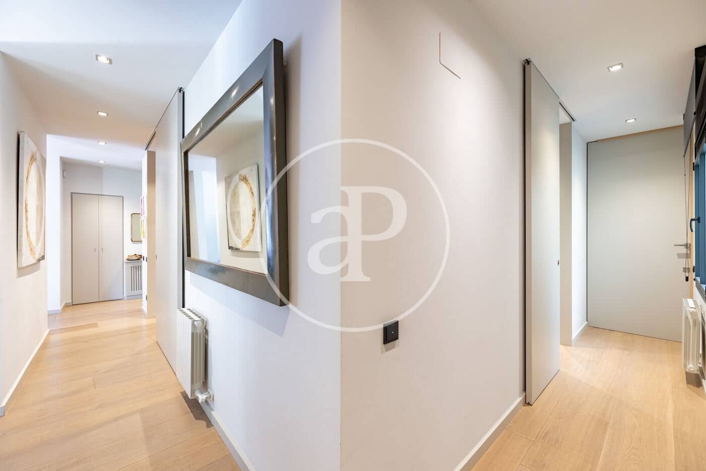3 bedroom Apartment for sale in Barcelona city - € 1,215,000 (Ref: 9966647)
