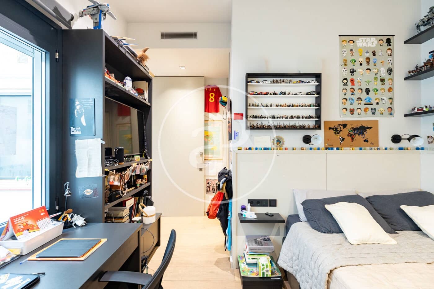 3 bedroom Apartment for sale in Barcelona city - € 1,215,000 (Ref: 9966647)