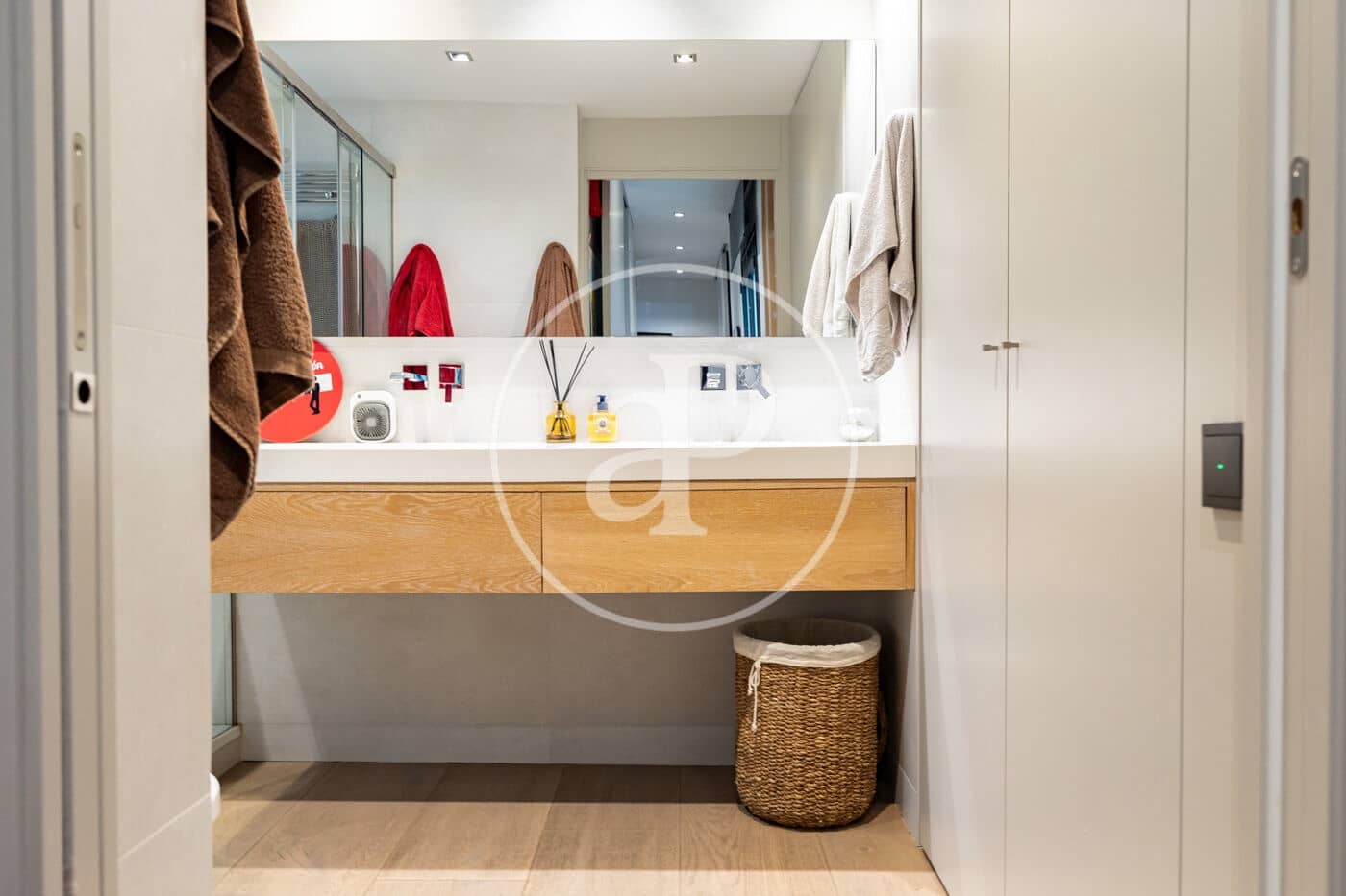 3 bedroom Apartment for sale in Barcelona city - € 1,215,000 (Ref: 9966647)