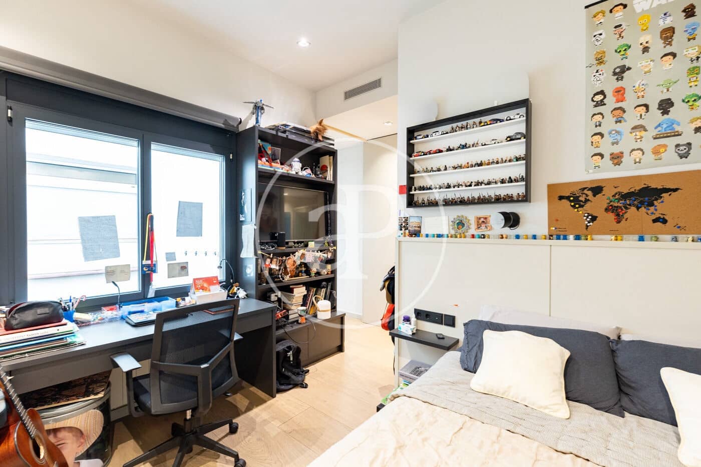3 bedroom Apartment for sale in Barcelona city - € 1,215,000 (Ref: 9966647)