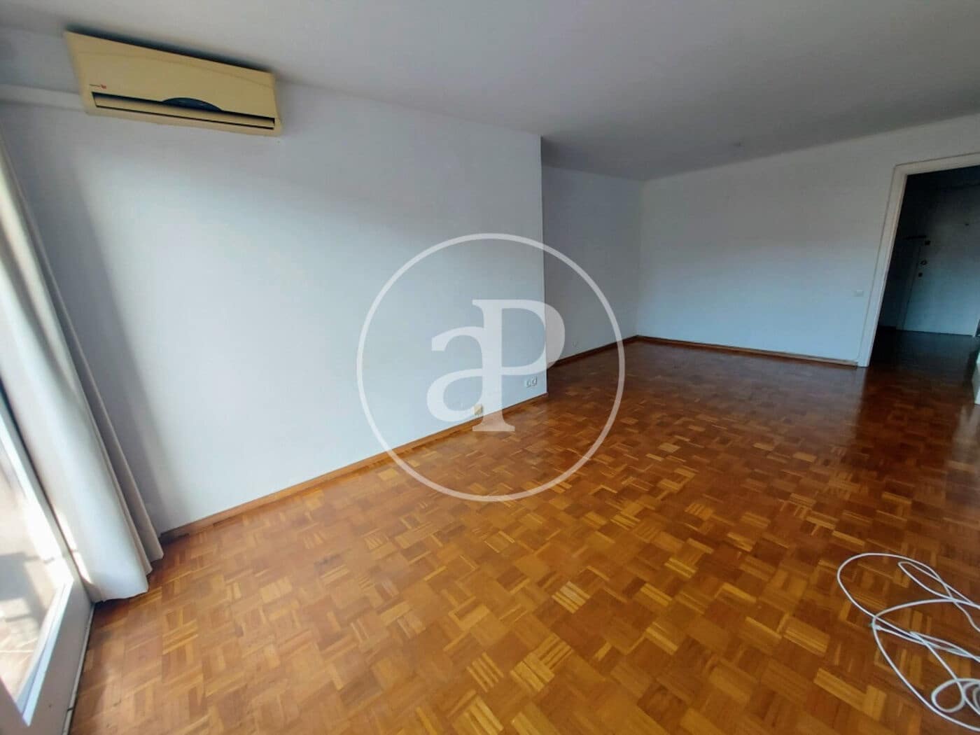 Apartamento de 4 habitaciones en Barcelona ciudad en venta - 720.000 € (Ref: 9970592)