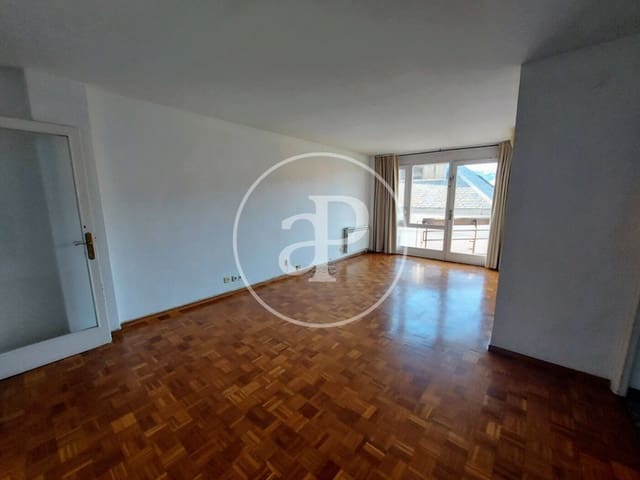 Apartamento de 4 habitaciones en Les Tres Torres, Barcelona ciudad en venta - 720.000 € (Ref: 9970592)