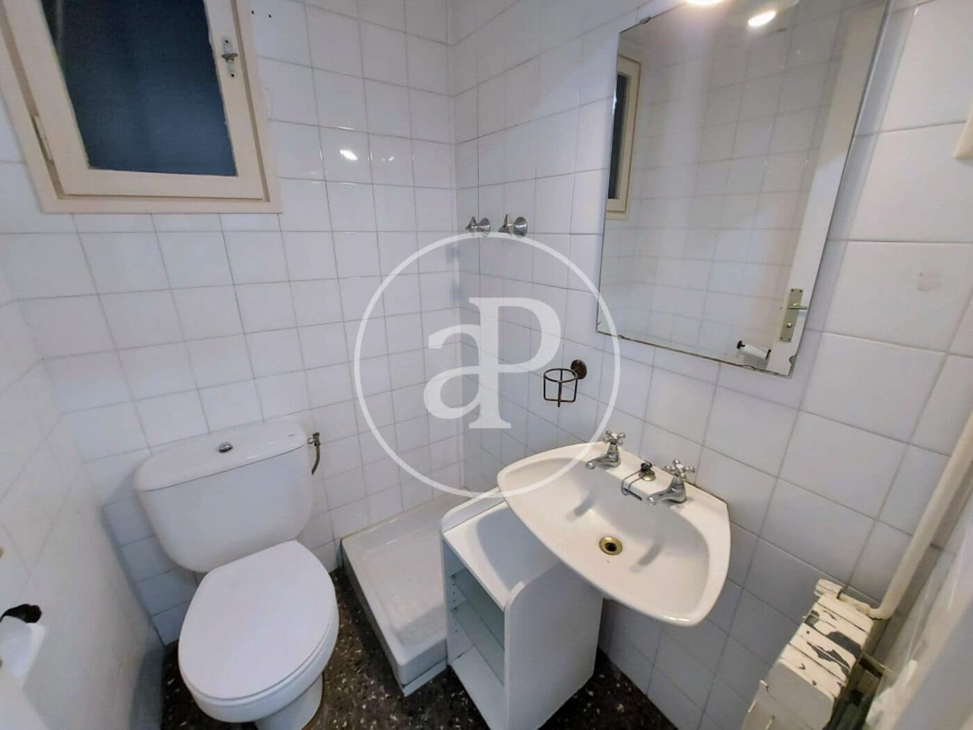 Apartamento de 4 habitaciones en Barcelona ciudad en venta - 720.000 € (Ref: 9970592)