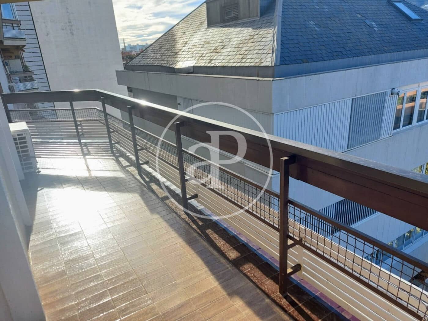 Apartamento de 4 habitaciones en Barcelona ciudad en venta - 720.000 € (Ref: 9970592)