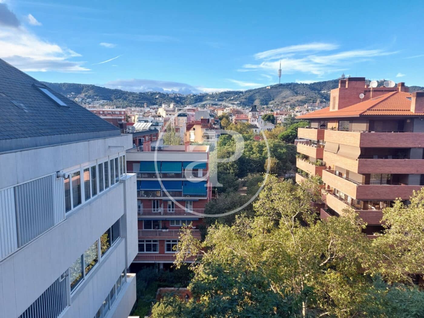 Apartamento de 4 habitaciones en Barcelona ciudad en venta - 720.000 € (Ref: 9970592)