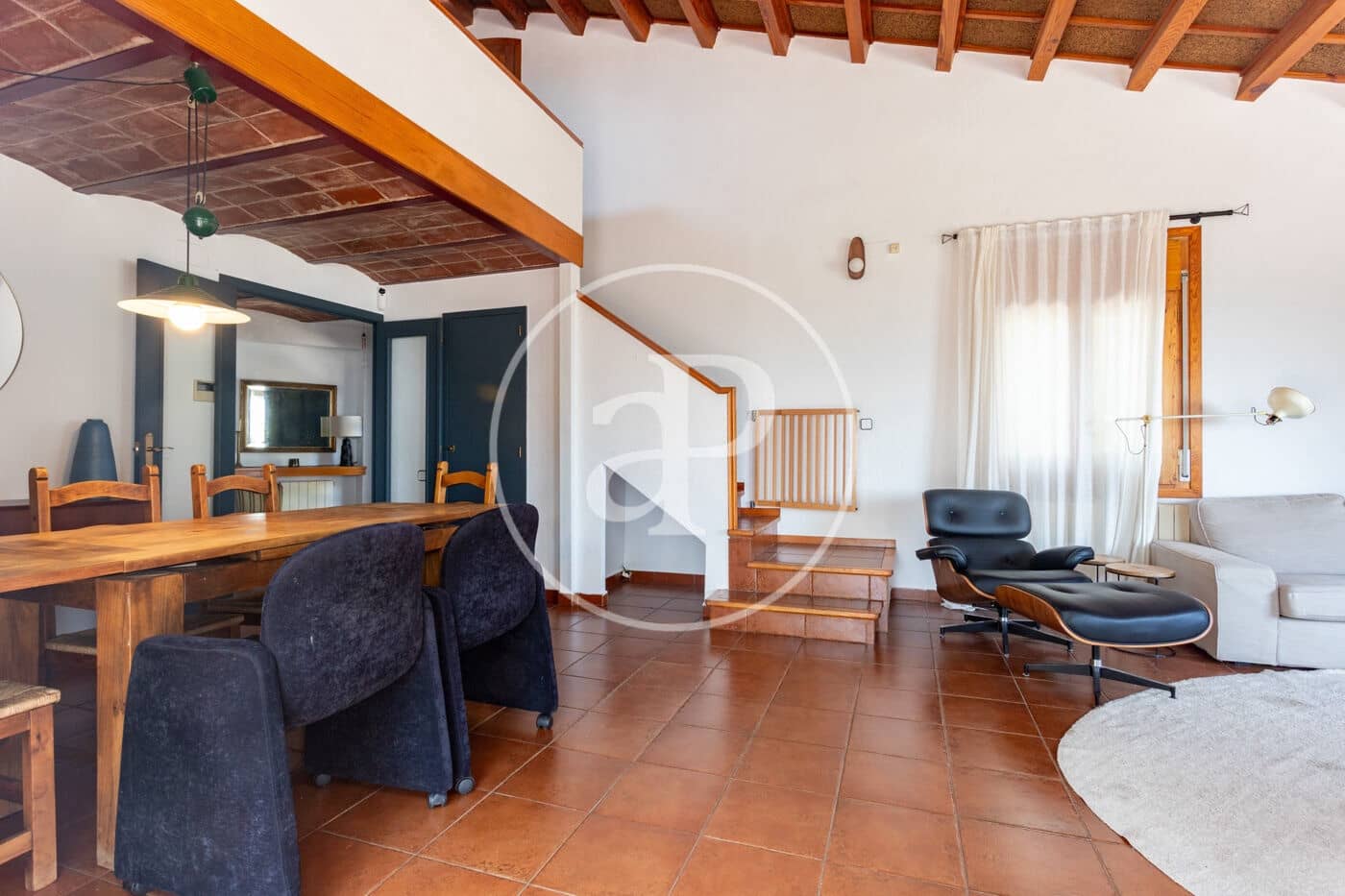 3 soverom Villa til leie i Barcelona by med garasje - € 3 013 (Ref: 9970593)