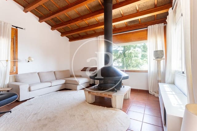 3 camera da letto Villa da affittare in Vallvidrera, El Tibidabo i Les Planes, Barcelona città con garage - 3.013 € (Rif: 9970593)