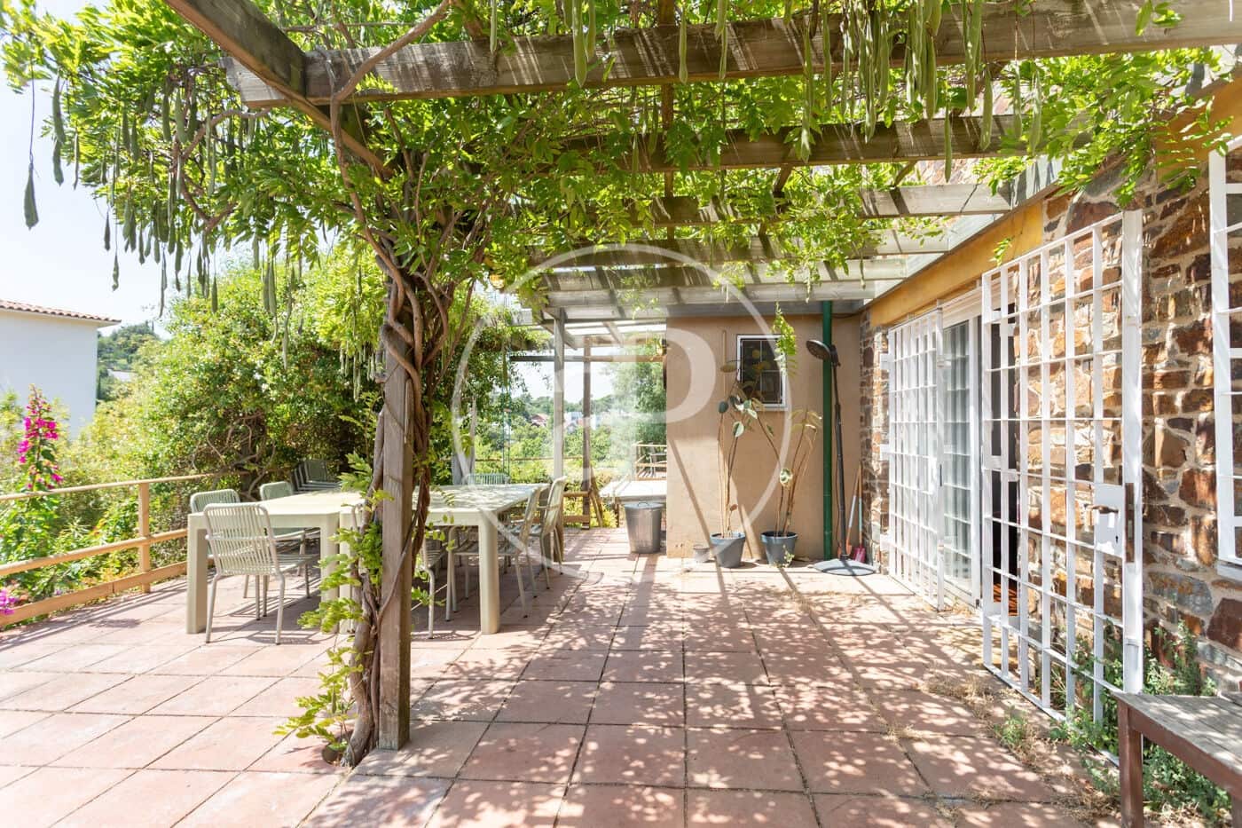3 soverom Villa til leie i Barcelona by med garasje - € 3 013 (Ref: 9970593)