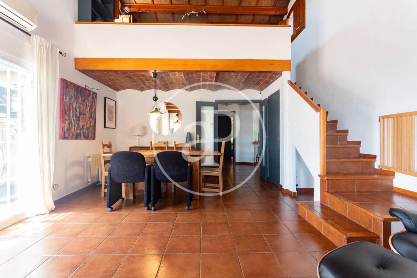 3 soverom Villa til leie i Barcelona by med garasje - € 3 013 (Ref: 9970593)
