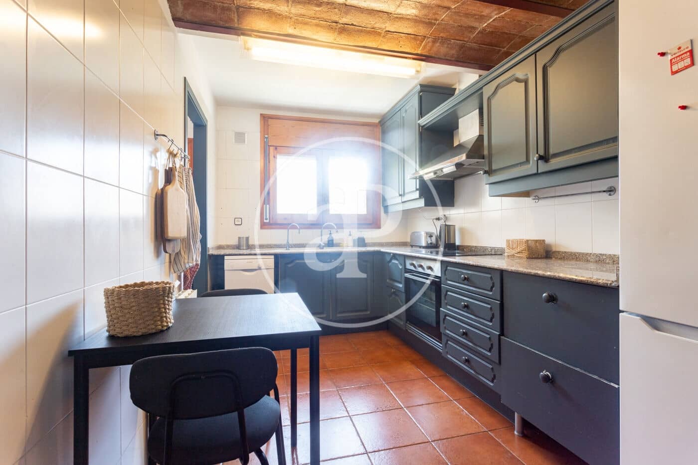 3 soverom Villa til leie i Barcelona by med garasje - € 3 013 (Ref: 9970593)