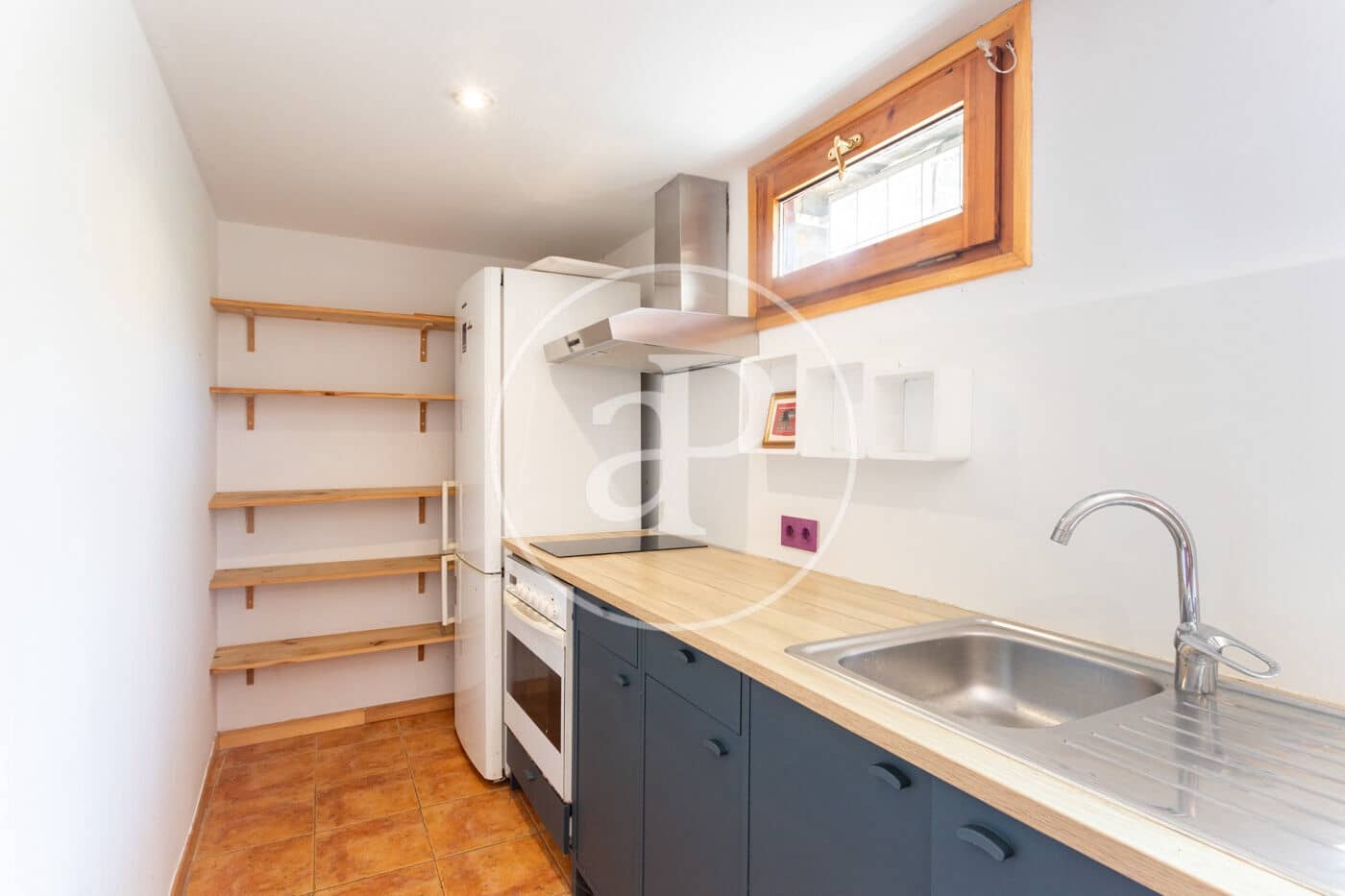 3 soverom Villa til leie i Barcelona by med garasje - € 3 013 (Ref: 9970593)