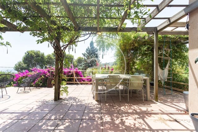 3 camera da letto Villa da affittare in Vallvidrera, El Tibidabo i Les Planes, Barcelona città con garage - 3.013 € (Rif: 9970593)