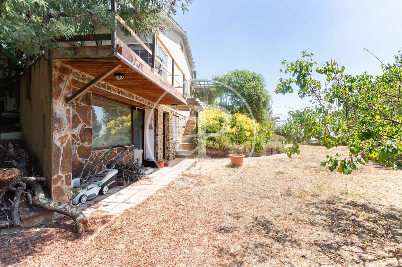 3 soverom Villa til leie i Barcelona by med garasje - € 3 013 (Ref: 9970593)