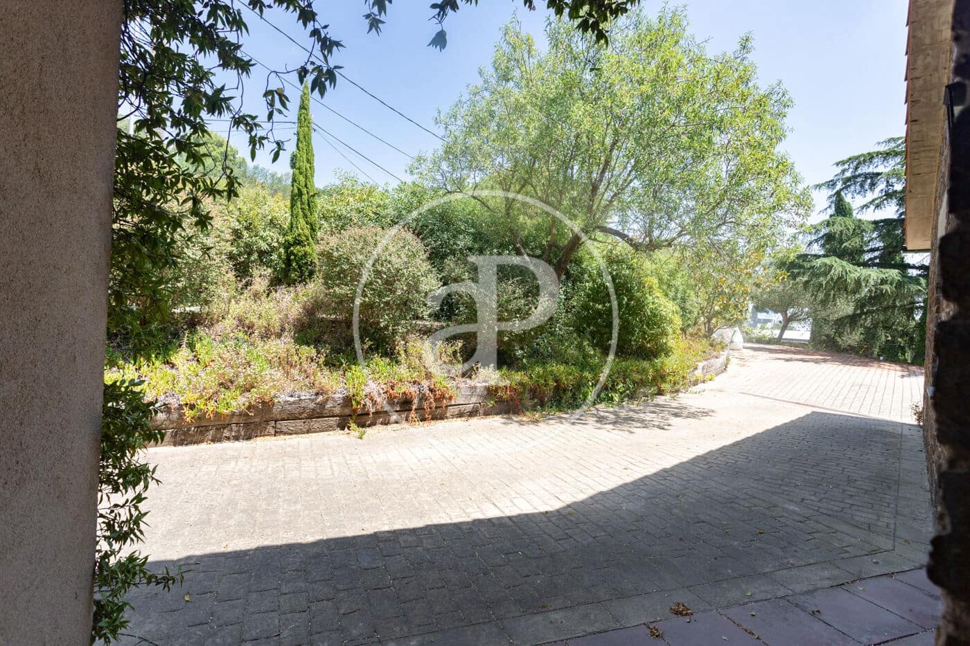 3 soverom Villa til leie i Barcelona by med garasje - € 3 013 (Ref: 9970593)