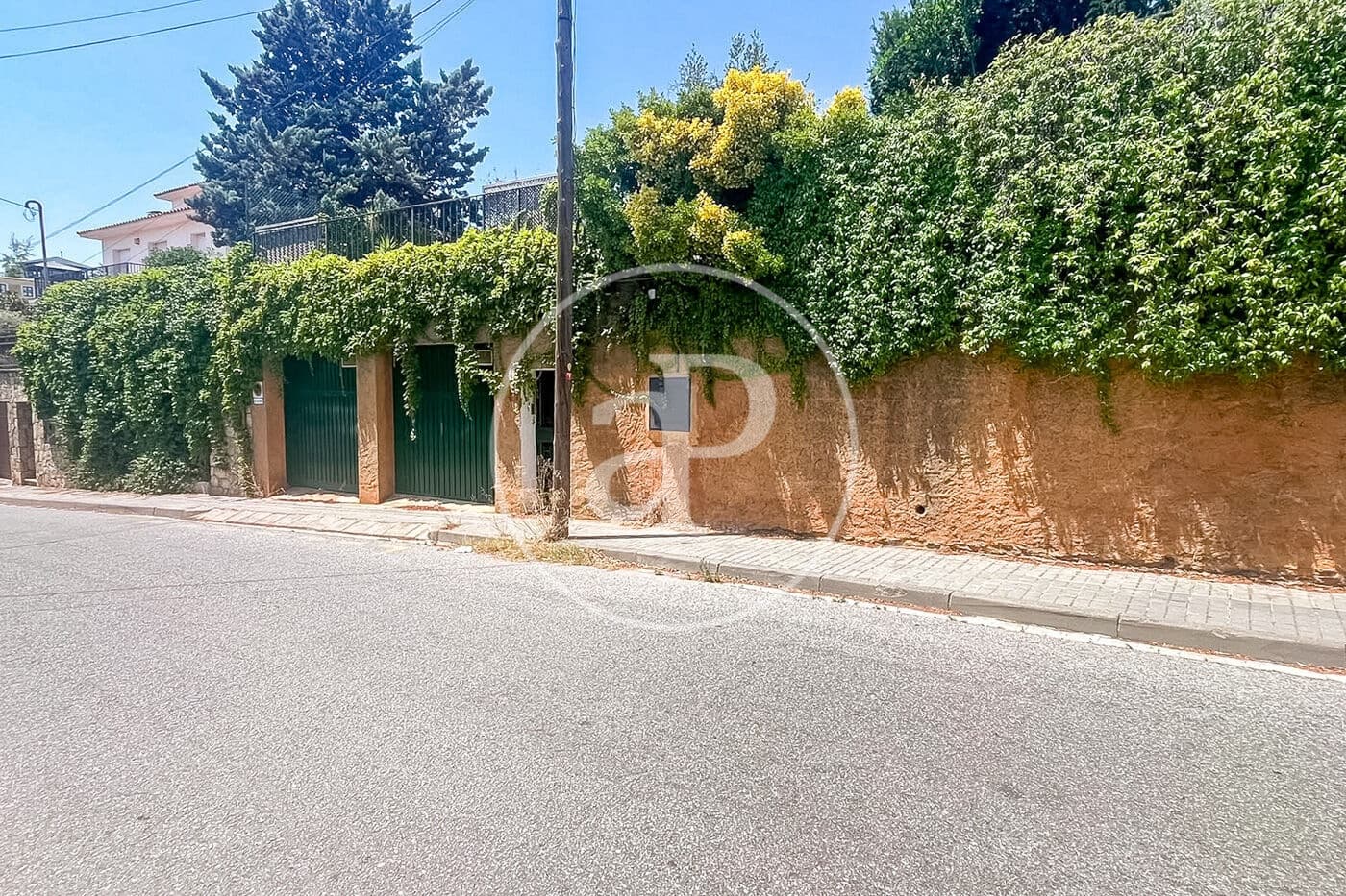 3 soverom Villa til leie i Barcelona by med garasje - € 3 013 (Ref: 9970593)