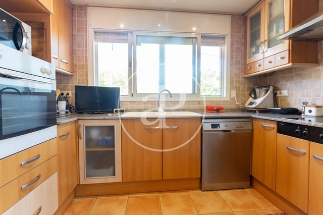 3 soveværelse Villa til salg i Rubí - € 498.000 (Ref: 9970594)