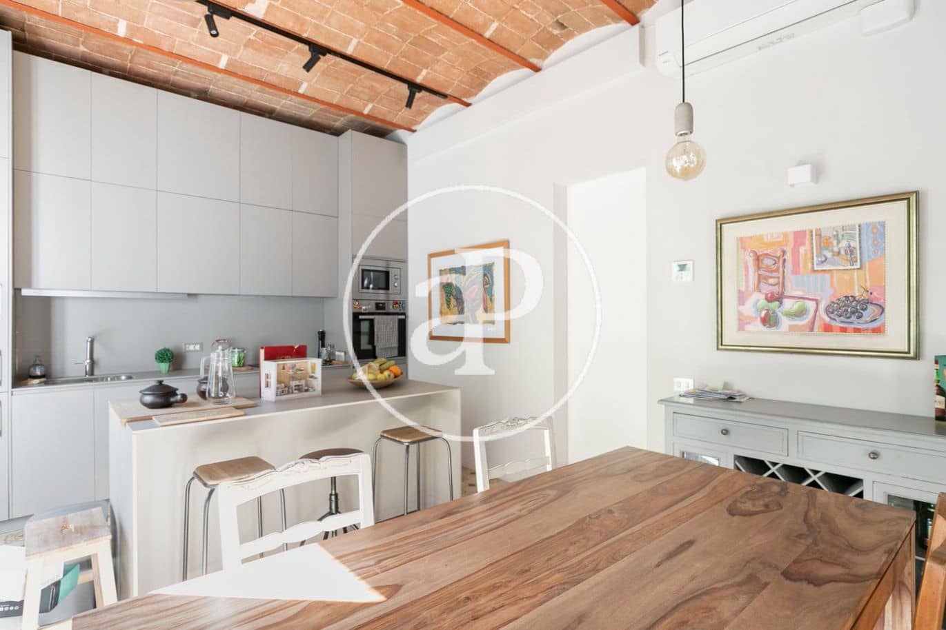 3 soverom Leilighet til leie i Barcelona by - € 2 383 (Ref: 9973314)
