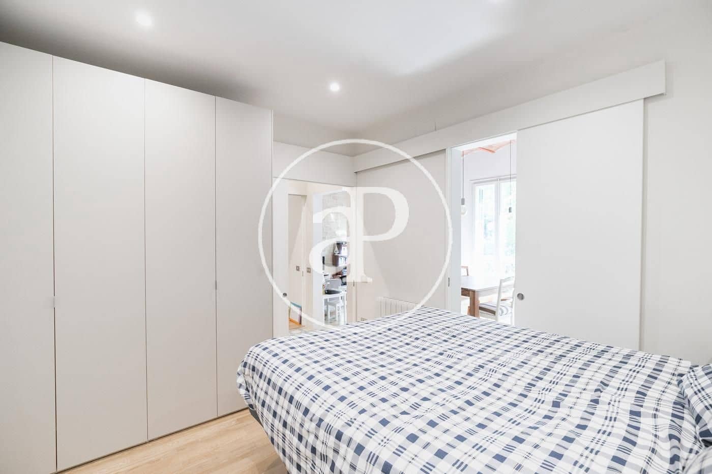 3 soverom Leilighet til leie i Barcelona by - € 2 383 (Ref: 9973314)