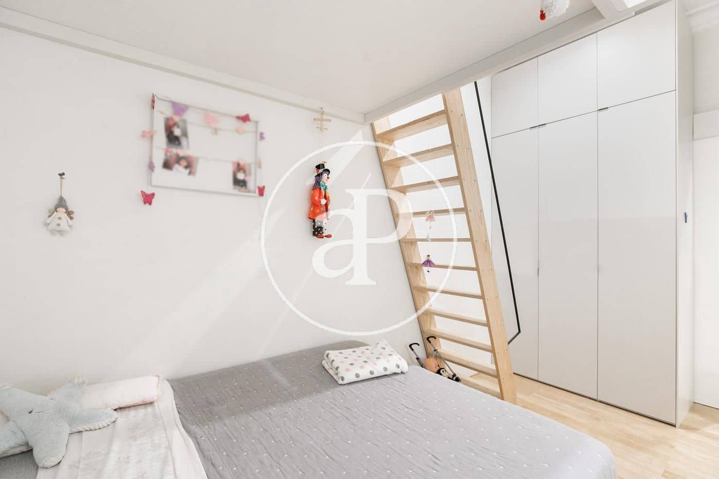3 soverom Leilighet til leie i Barcelona by - € 2 383 (Ref: 9973314)