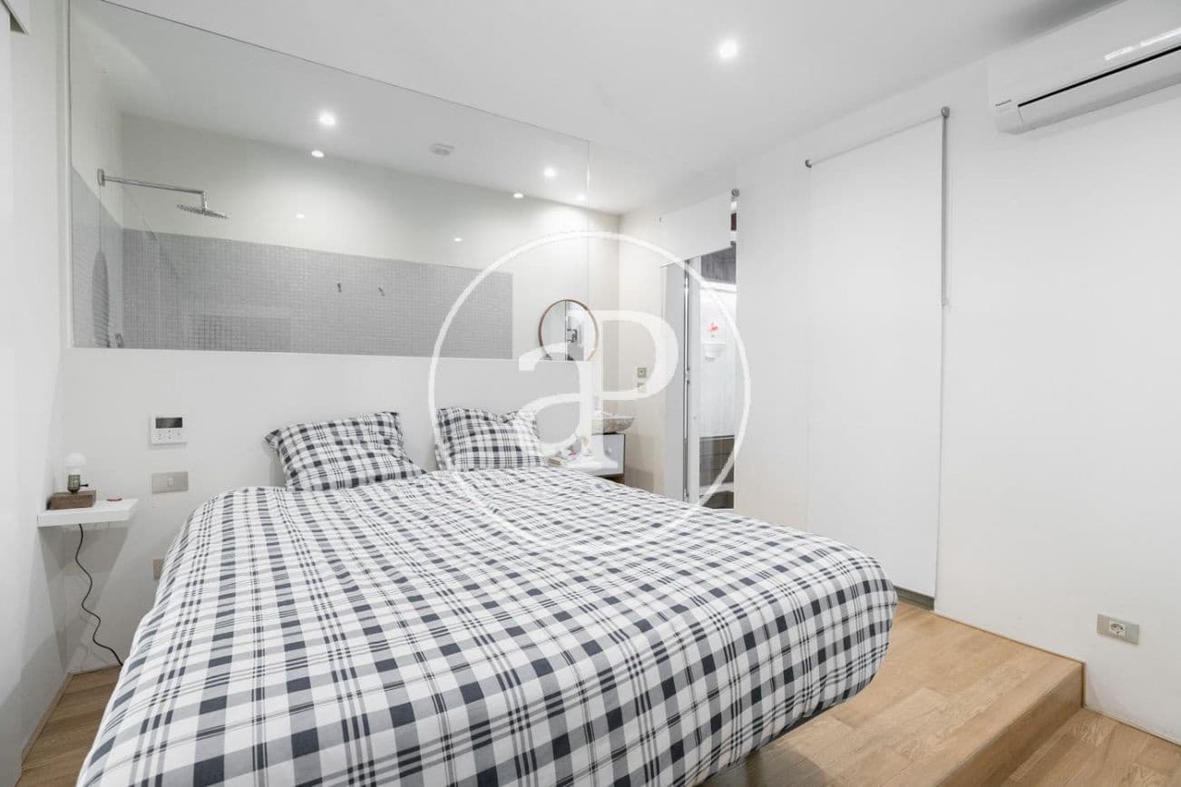3 soverom Leilighet til leie i Barcelona by - € 2 383 (Ref: 9973314)