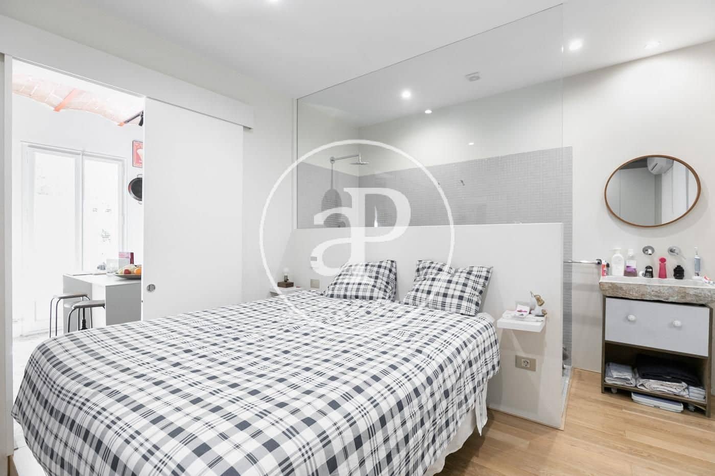 3 soverom Leilighet til leie i Barcelona by - € 2 383 (Ref: 9973314)