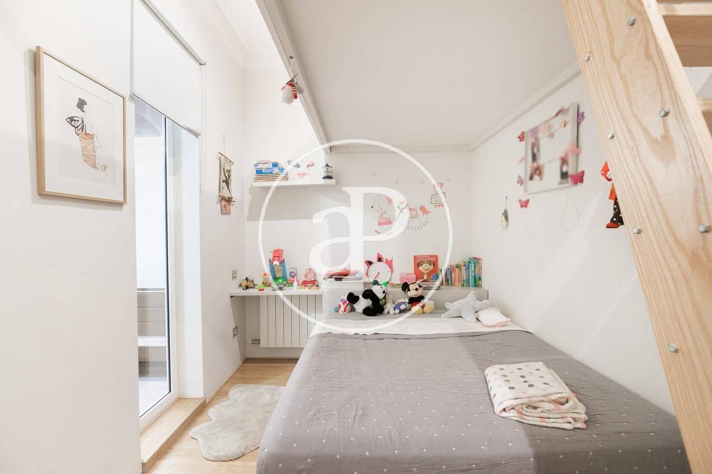 3 soverom Leilighet til leie i Barcelona by - € 2 383 (Ref: 9973314)