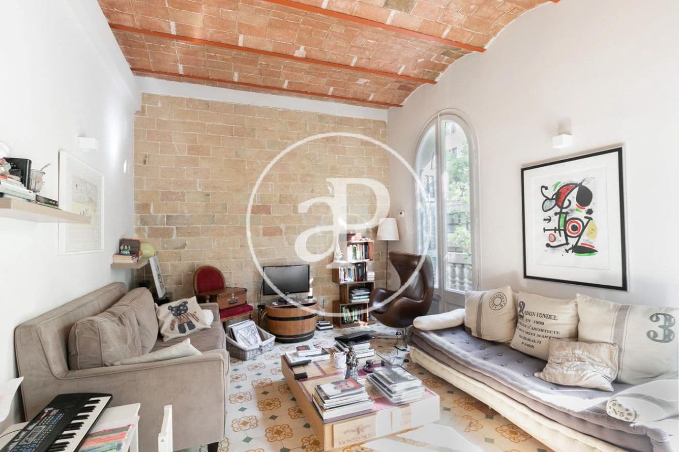 3 soverom Leilighet til leie i Barcelona by - € 2 383 (Ref: 9973314)