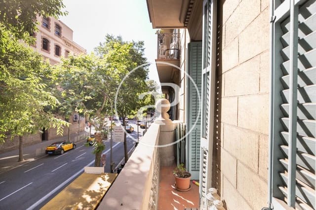 3 soverom Leilighet til leie i L'Antiga Esquerra de L'Eixample, Barcelona by - € 2 383 (Ref: 9973314)