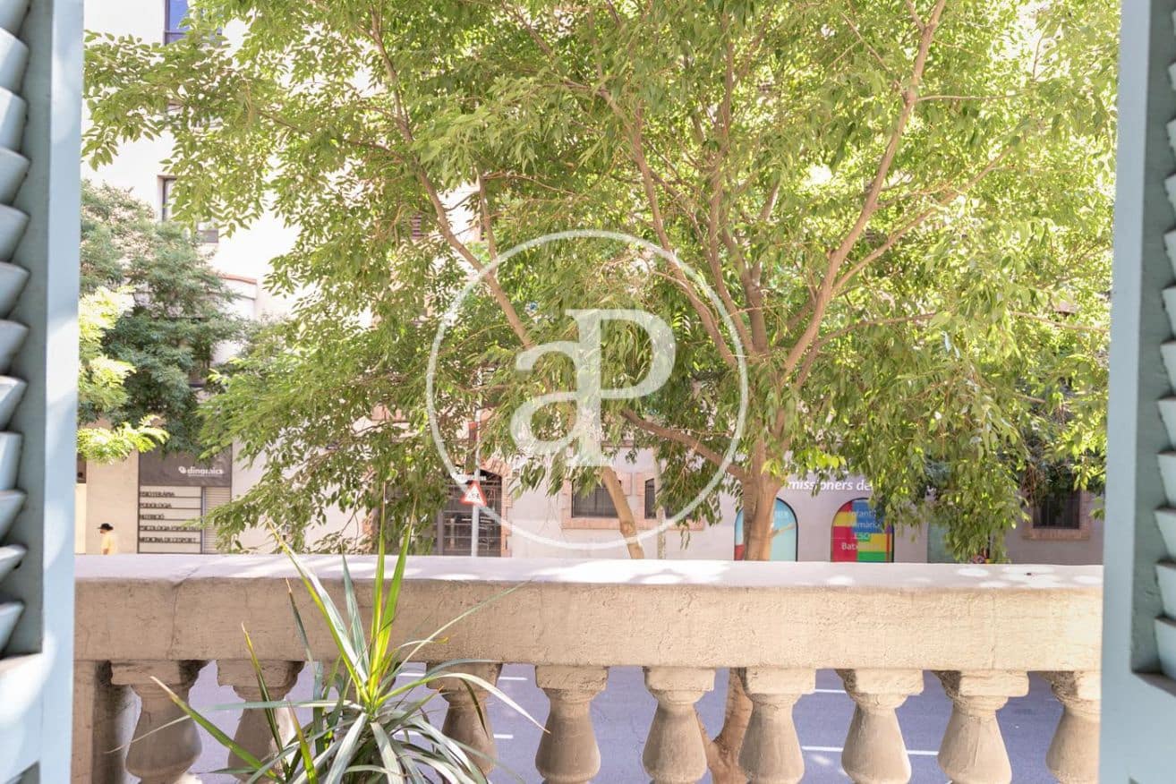 3 soverom Leilighet til leie i Barcelona by - € 2 383 (Ref: 9973314)