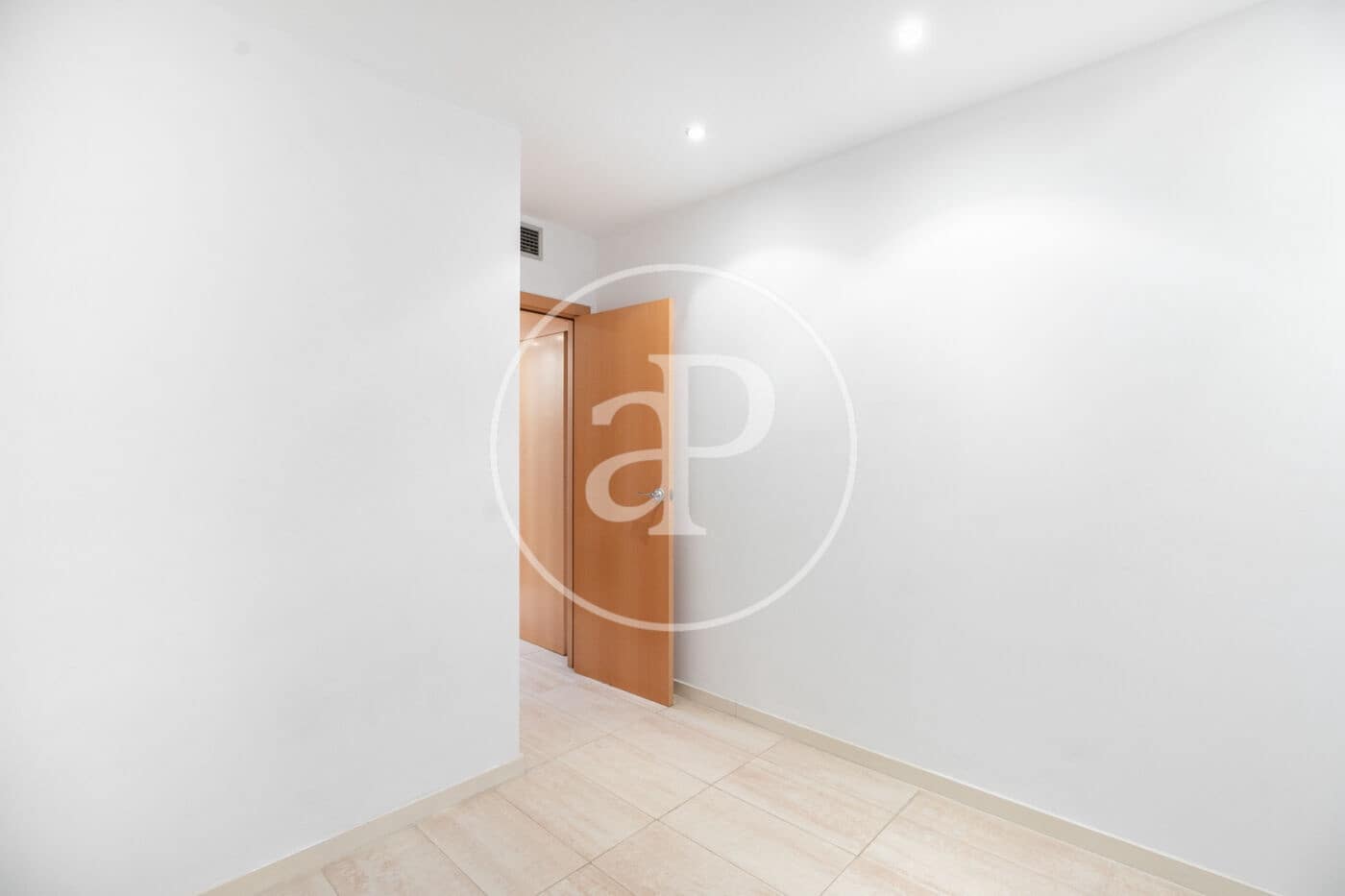 Apartamento de 2 habitaciones en Barcelona ciudad en venta - 430.000 € (Ref: 9973316)
