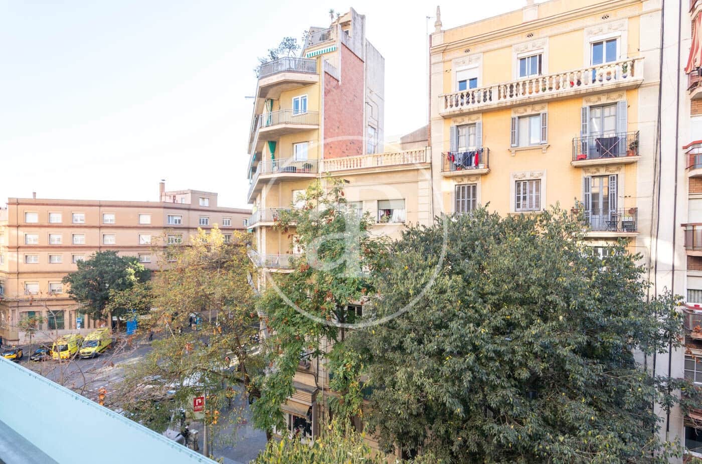 2 soveværelse Lejlighed til salg i Barcelona by - € 395.000 (Ref: 9973317)
