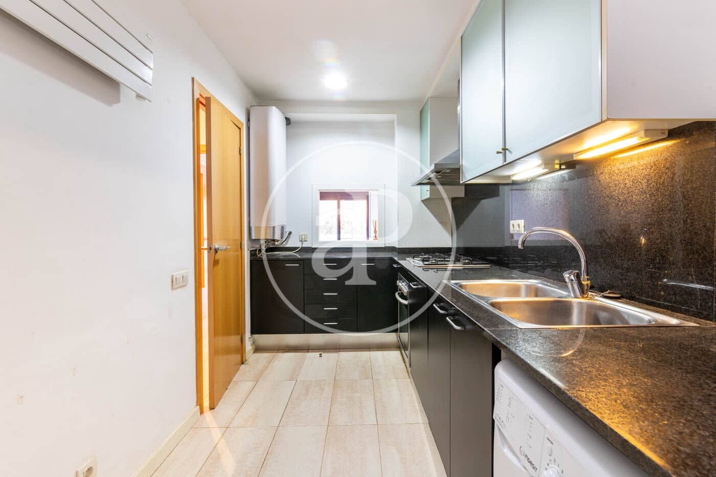 2 soveværelse Lejlighed til salg i Barcelona by - € 395.000 (Ref: 9973317)