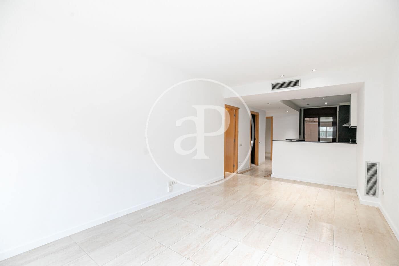 2 bedroom Apartment for sale in Barcelona city - € 420,000 (Ref: 9973318)