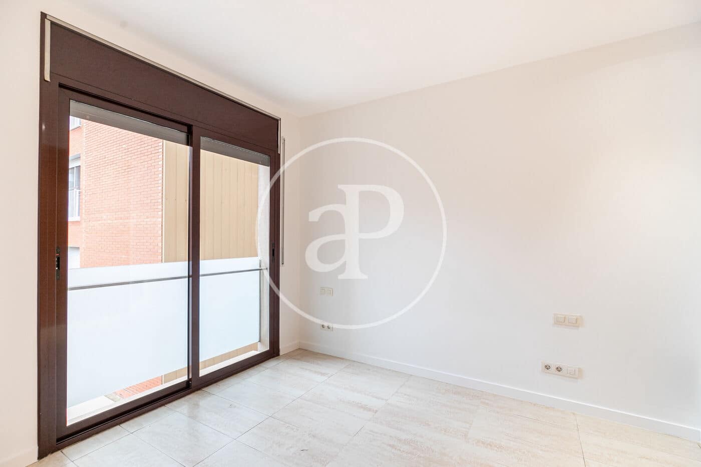 2 bedroom Apartment for sale in Barcelona city - € 420,000 (Ref: 9973318)